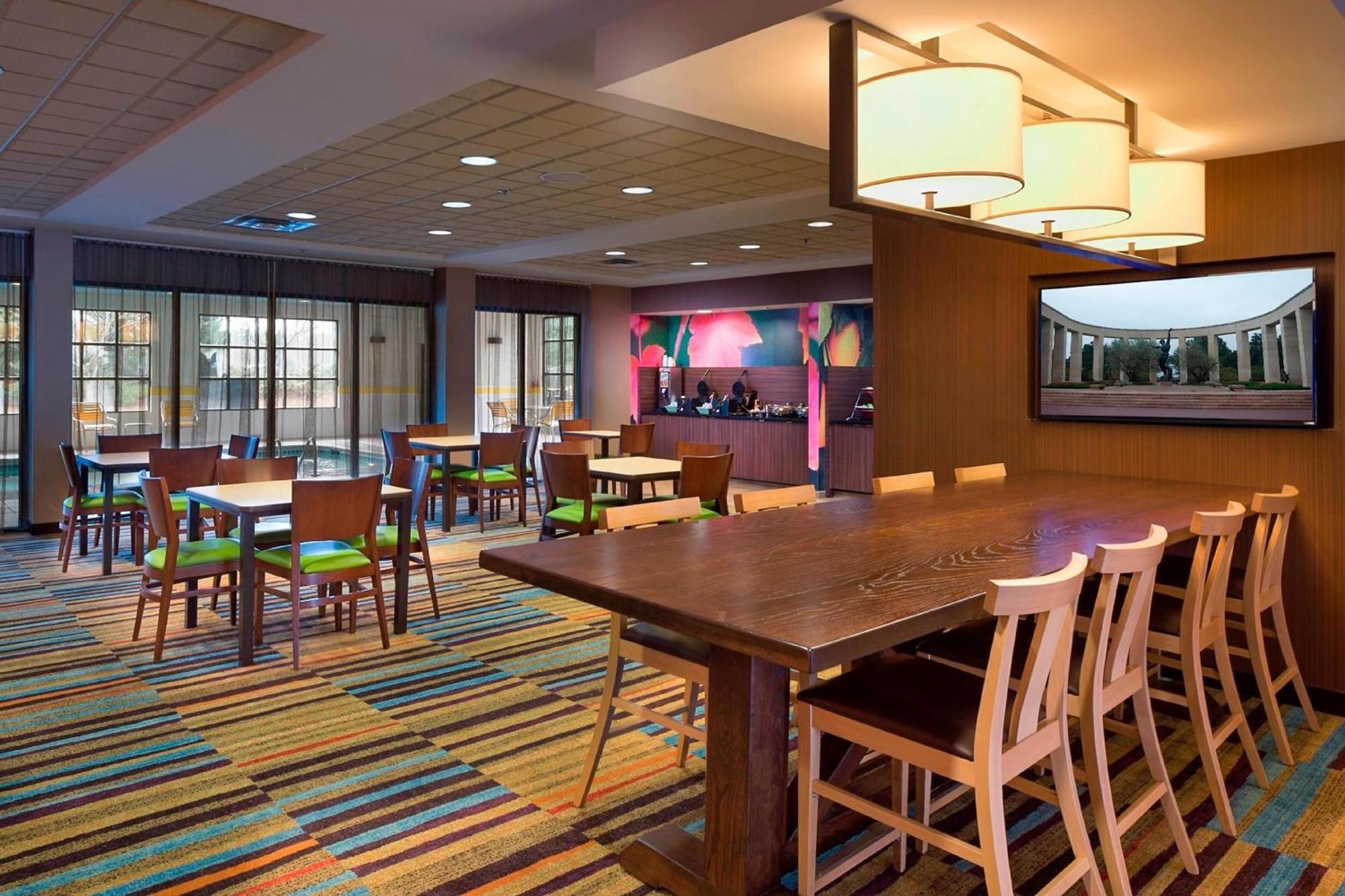 Hotel Fairfield & By Marriott Atlanta Buford/mall Of Georgia