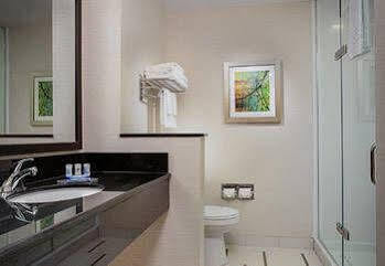 Fairfield & By Marriott Atlanta Buford/mall Of Georgia Buford